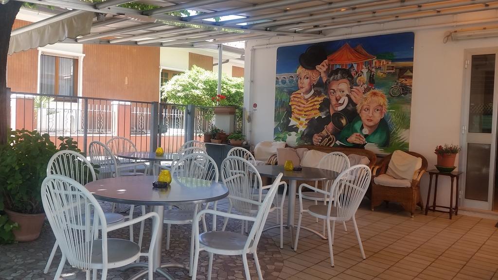 Hotel Eleonora ريميني المظهر الخارجي الصورة
